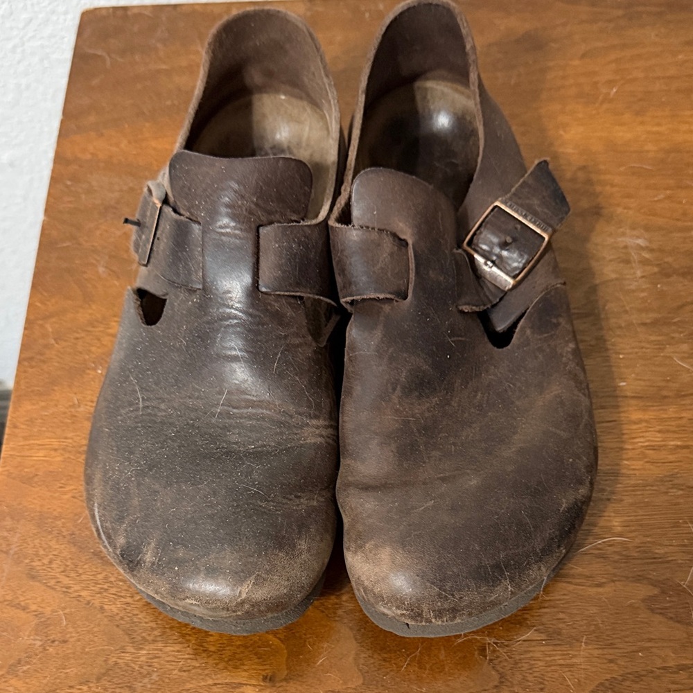 Women’s  Brown Leather Buckle Shoes - Picture 2 of 10
